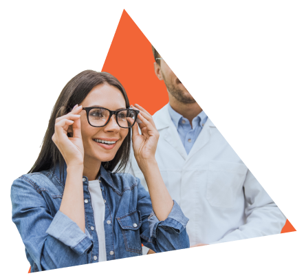 Chica con gafas negras